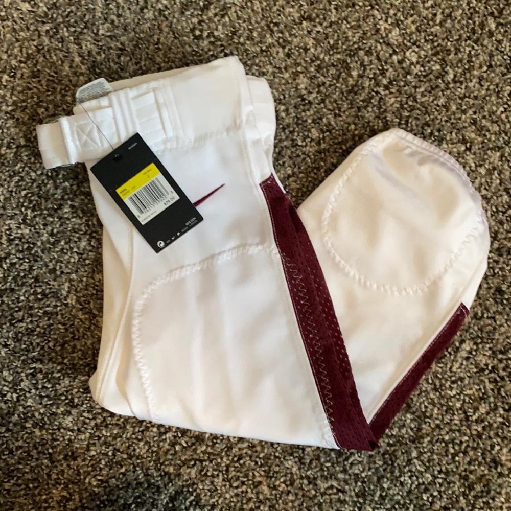 NWT. Nike Men’s Football Training Pants.  Sz S.